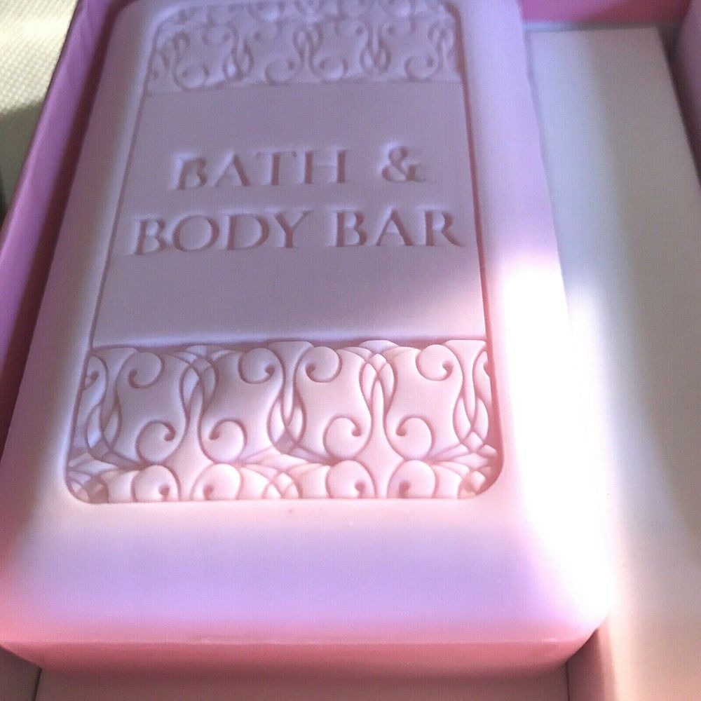 Rose Petal Moisturizing Soap Bath Bars Two in Box - Picture 4 of 8